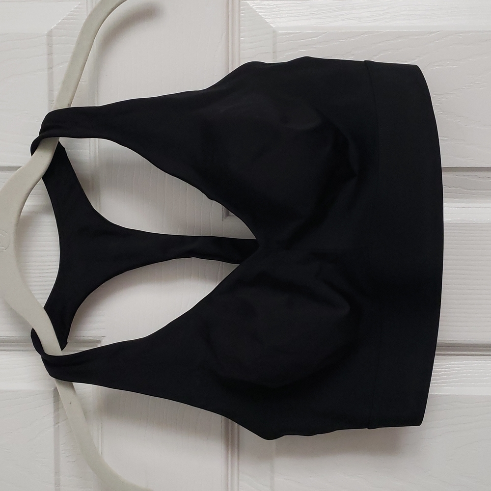 Athleta Yin sports bra 34d/dd